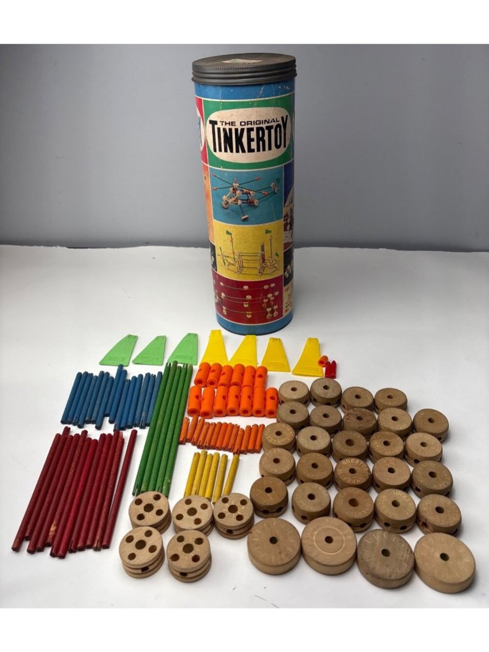 The Original Tinkertoy Creative Construction Set Vintage 146 Canister 107 Pieces